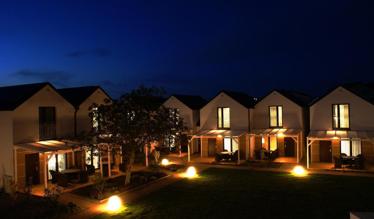 Luan Village